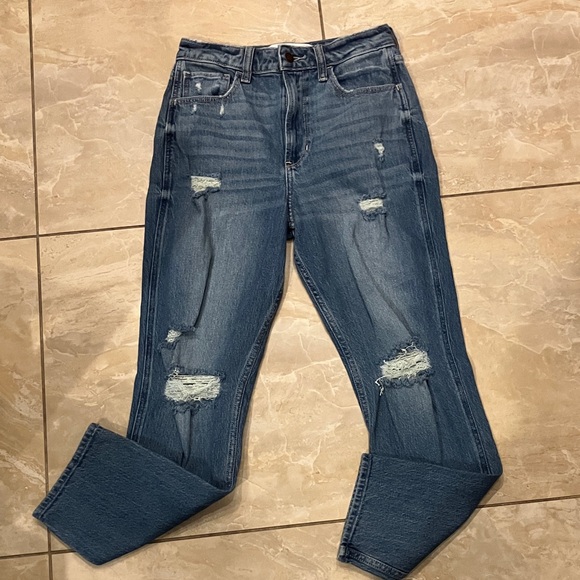 NEW Hollister LOW-Rise Jeans - Picture 1 of 14
